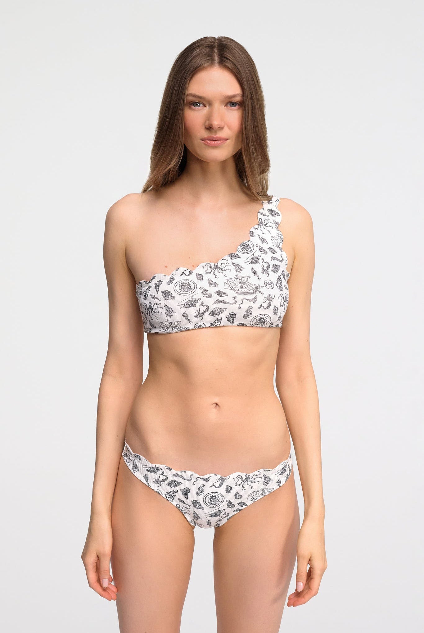 Santa Barbara Top in Cameo Black