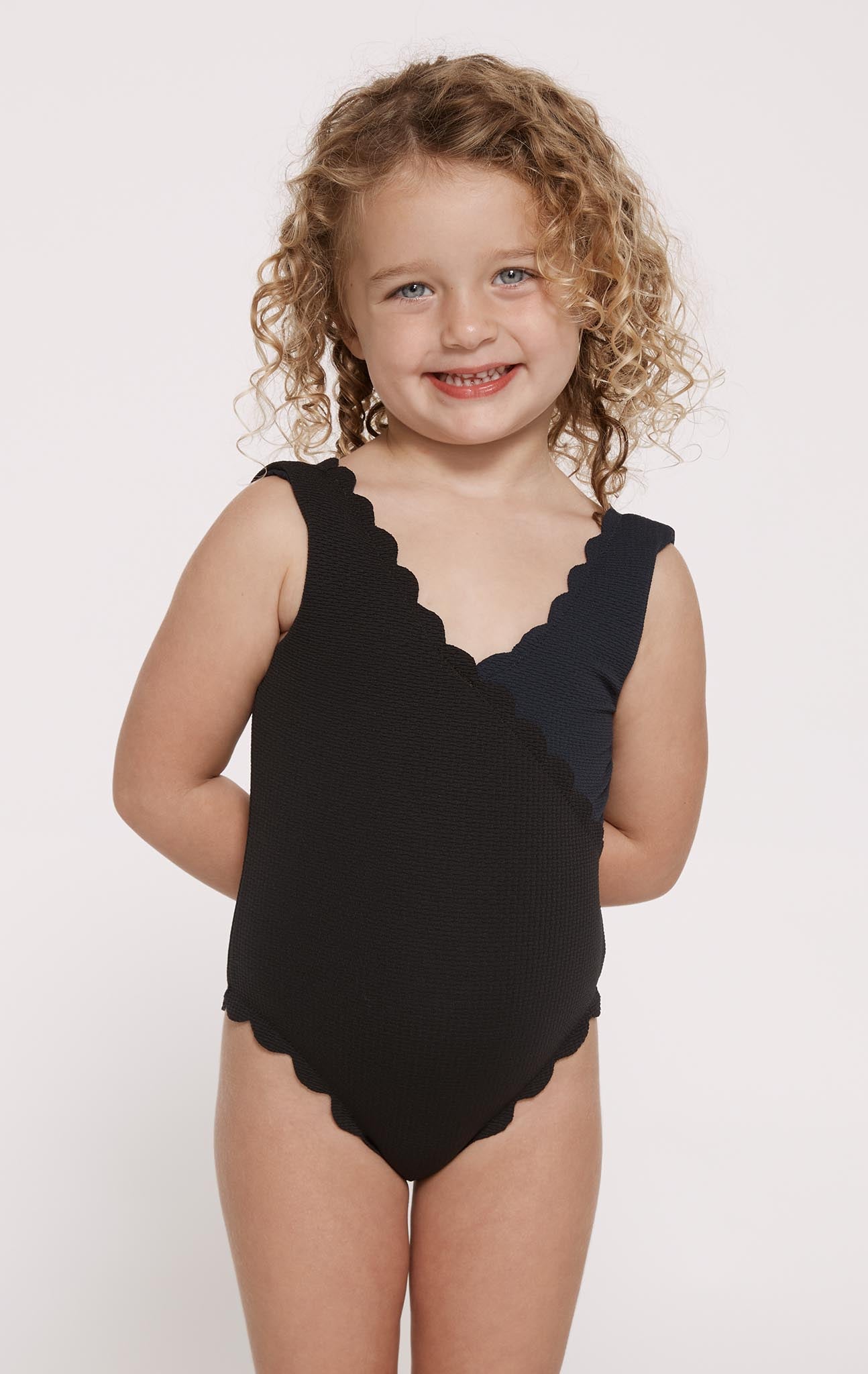 MARYSIA Bumby Canyon Point Maillot in Black/Indigo