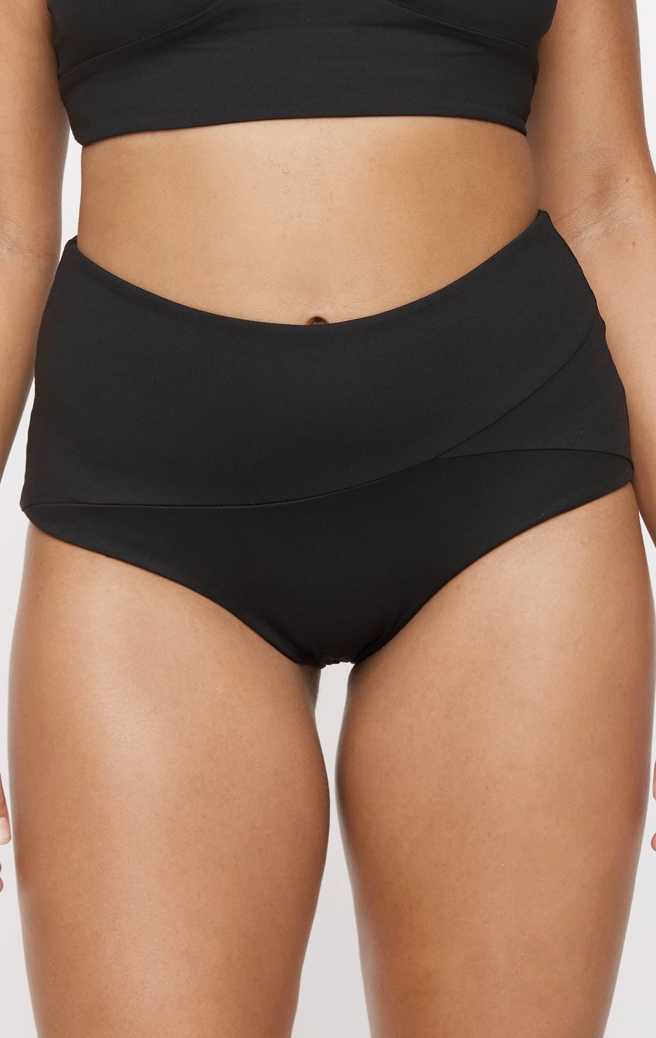 Marysia Women's High Waisted Lehi Bikini Bottom in Coconut, Italian  Stretch Full-Coverage Bikini Bottoms, Size XS
